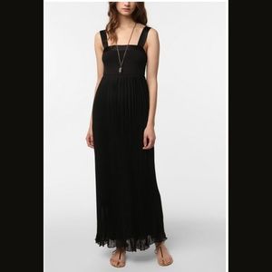 UO XS Sparkle & Fade Empire Pleated Maxi